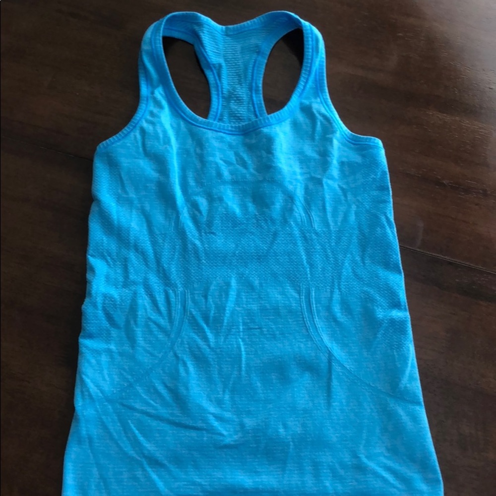 Lululemon tank
